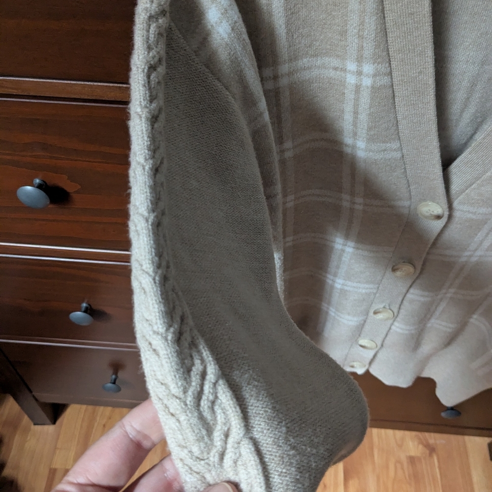 JOIE Cream Tan Plaid Checkered Button Front Soft Sweater Cardigan Women's Xs - Picture 4 of 5